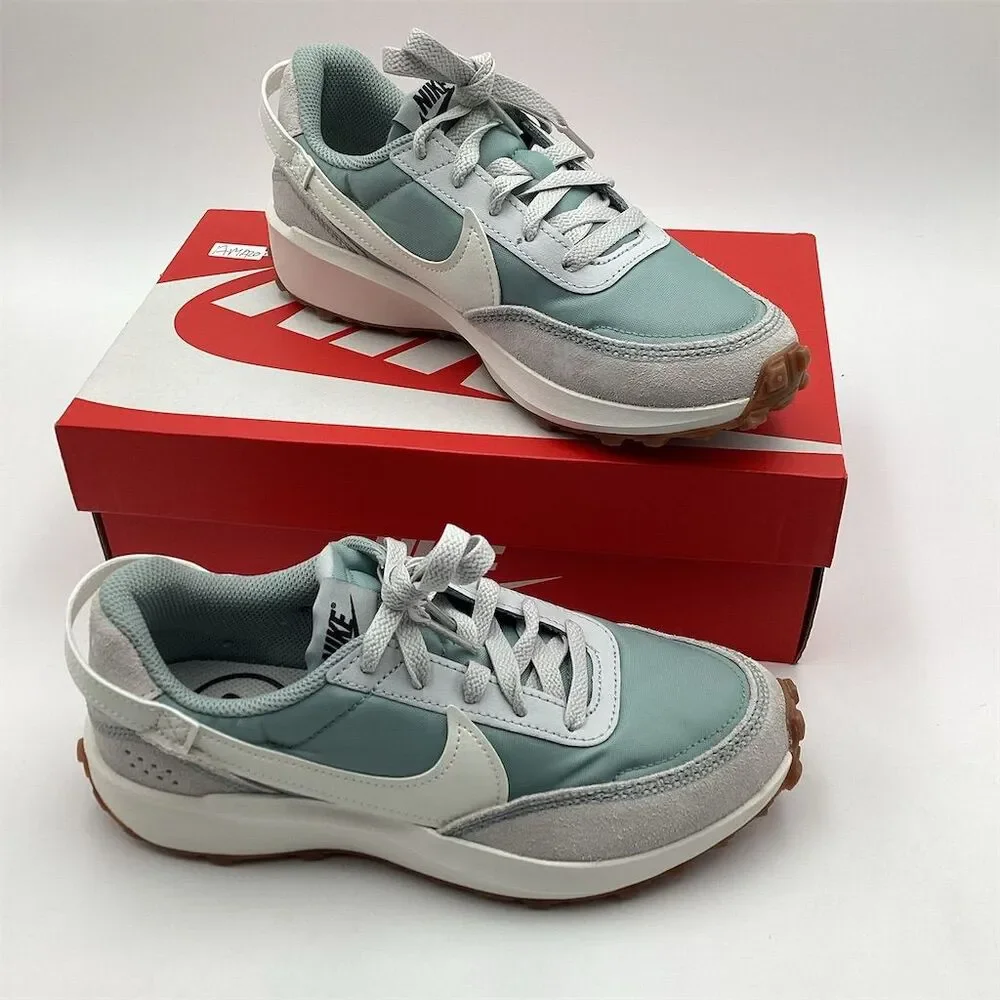 Nike‎ Waffle Debut Women's Multicolor Sneaker Size 6.5 Athletic Shoes
